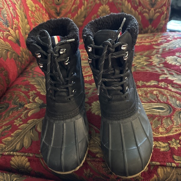 Tommy Hilfiger Shoes - Tommy Hilfiger Raelene Black Duck Rain Winter Boots Booties w/ Fur Womens Size 7